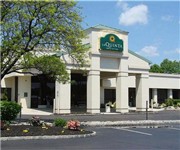 Photo of La Quinta Inn & Suites Fairfield - Fairfield, NJ